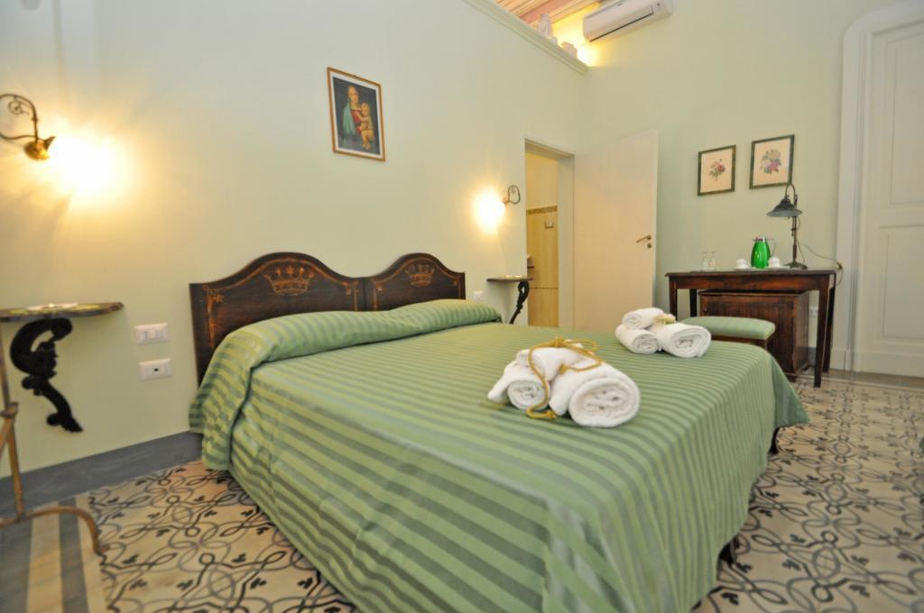 Palazzo De Donatis B&B Melissano Rum bild
